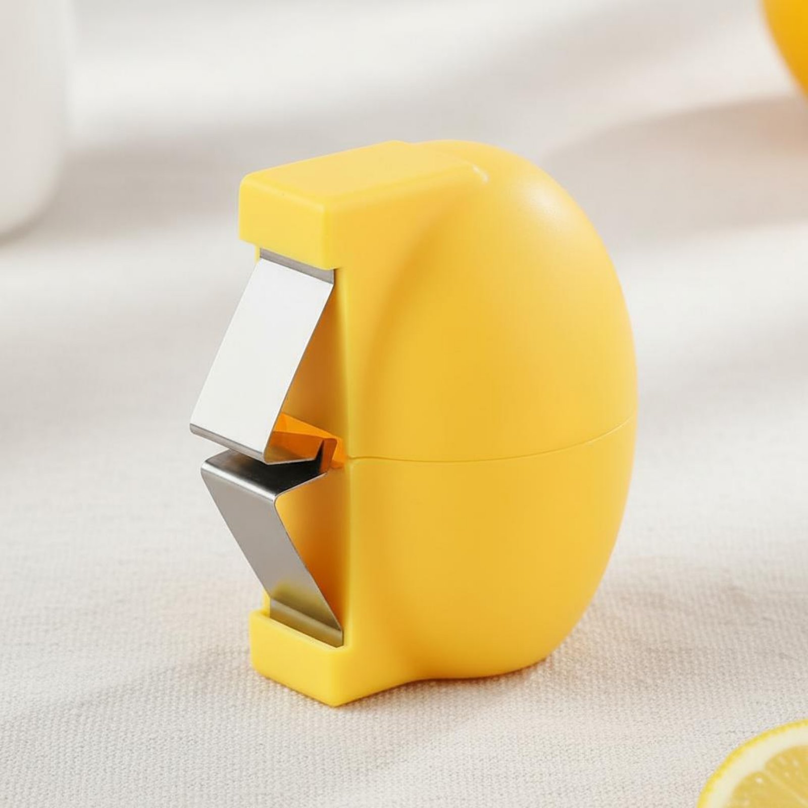 Hen Fruit Shell Opener No Mess - Kitchen Baking Mess recensie en prijs