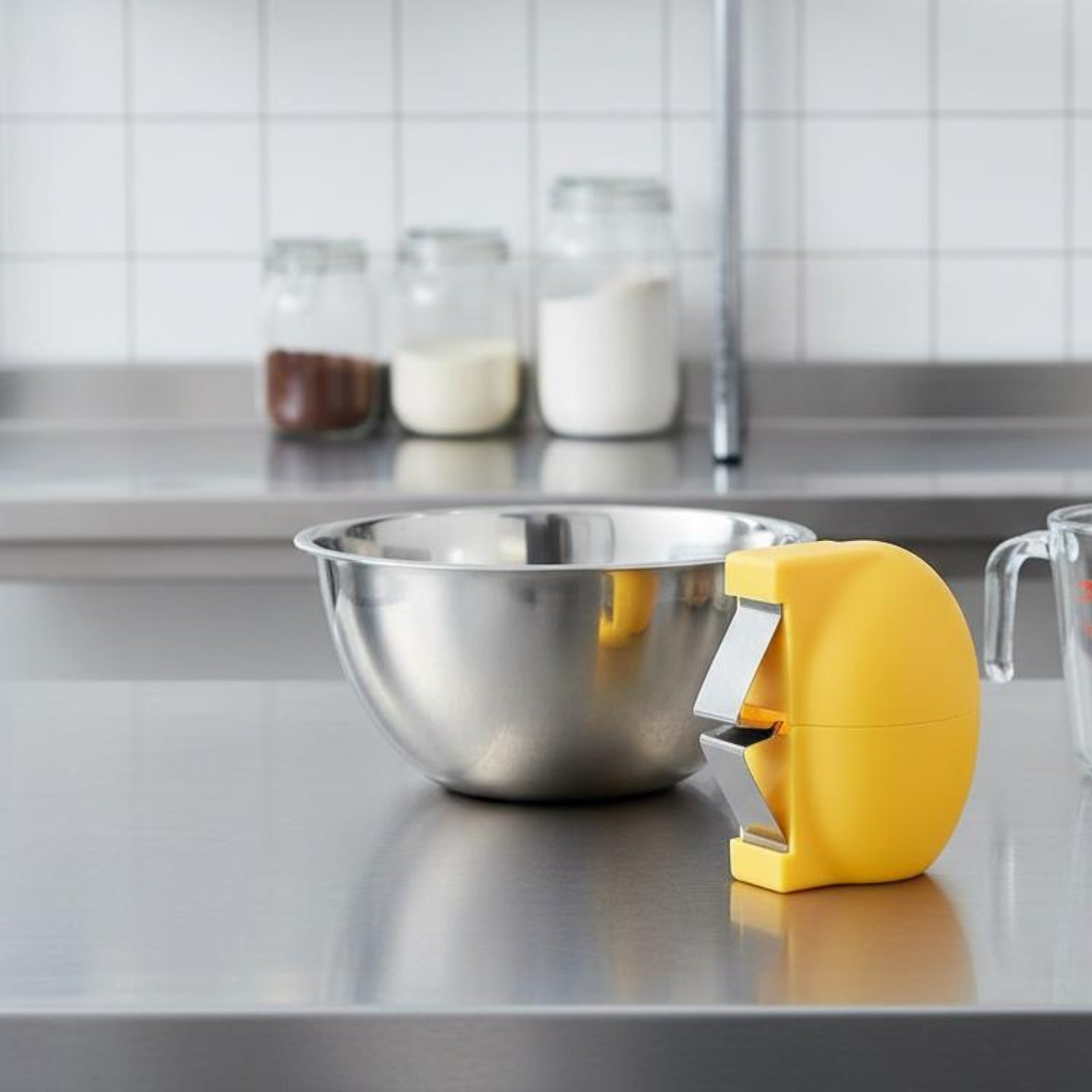 Hen Fruit Shell Opener No Mess - Kitchen Baking Mess recensie en prijs